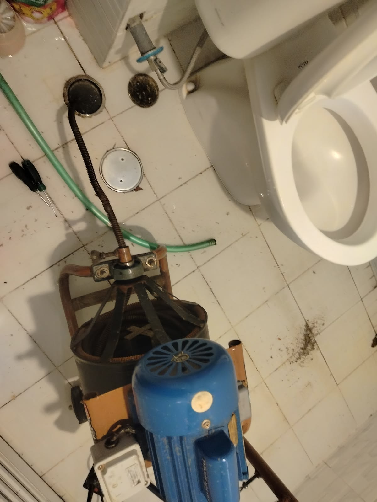 Society apartment tank cleaning service in Anand